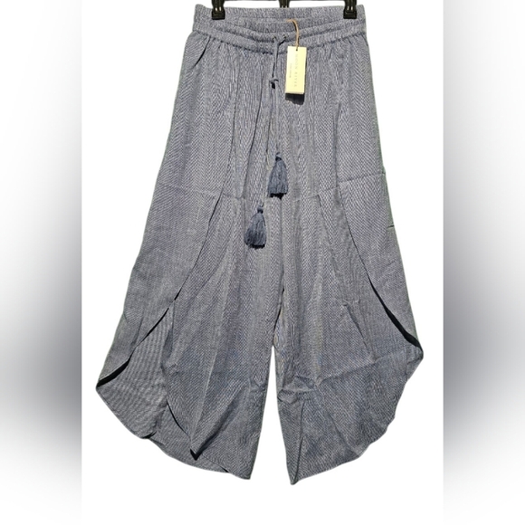 Moon River NWT Medium Wide Leg Pants 30 Waist - Stretch To 36 - 25 Inseam - Picture 1 of 4